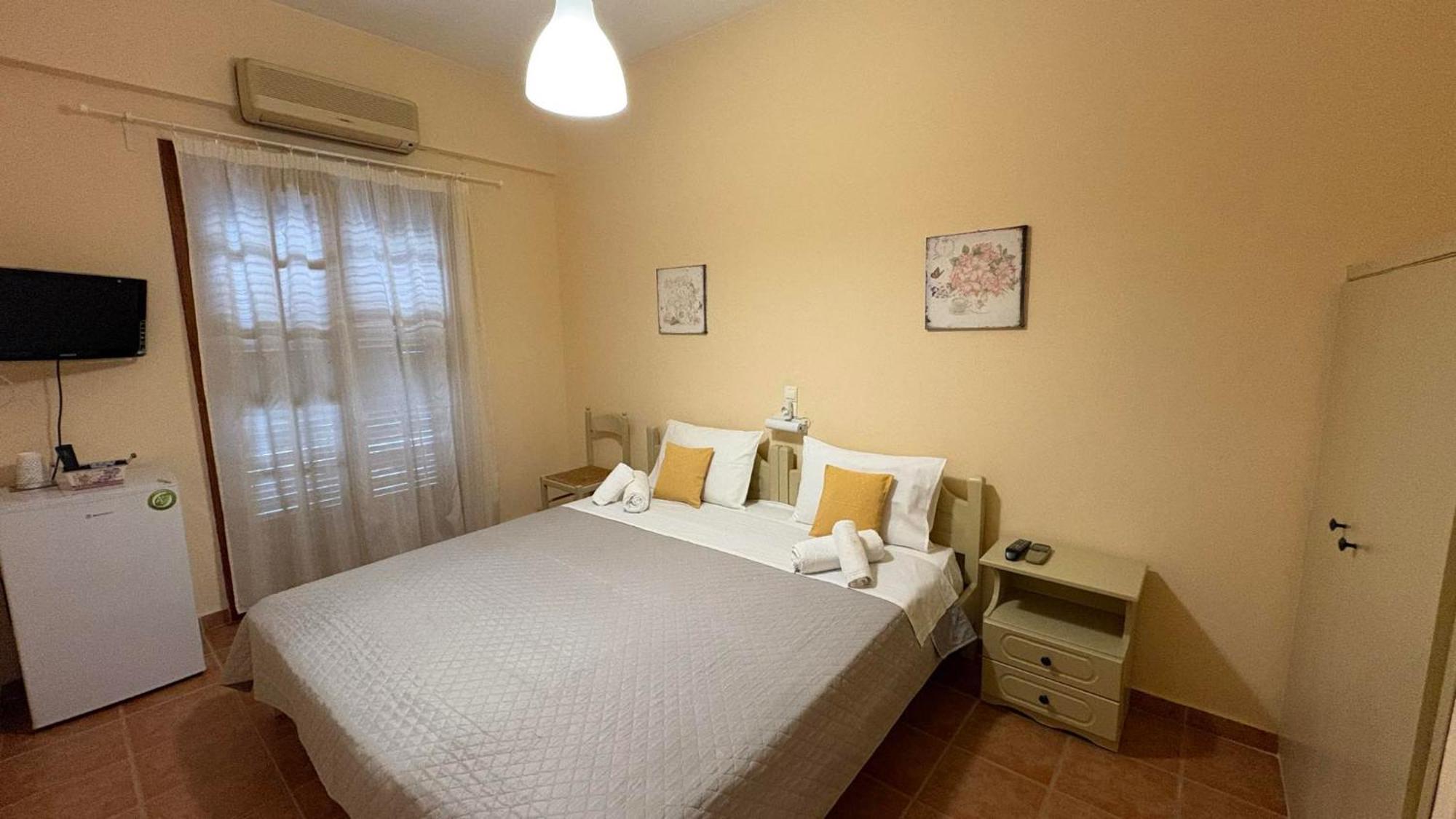 Romanza Rooms Poúlithra Dış mekan fotoğraf