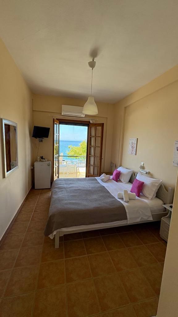 Romanza Rooms Poúlithra Dış mekan fotoğraf